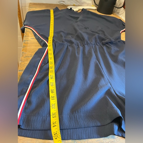 Tommy Hilfiger Navy Romper – Size 18 - Picture 6 of 10